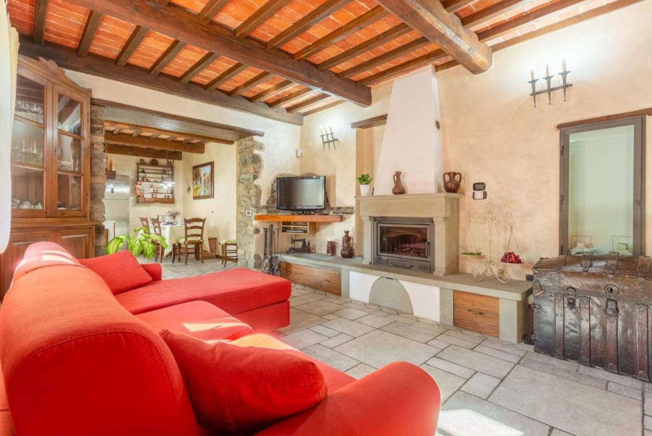 לוקה Villa Casale Le Selve מראה חיצוני תמונה