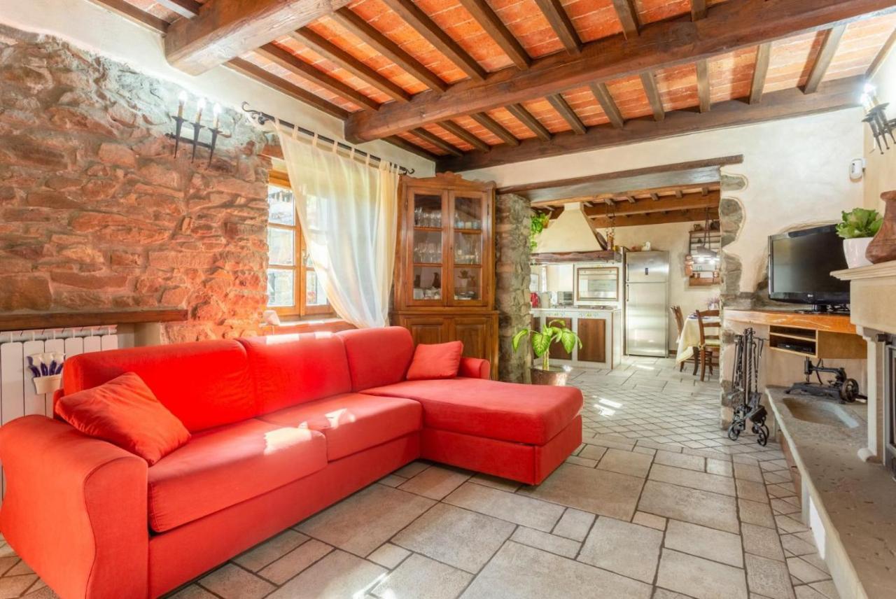 לוקה Villa Casale Le Selve מראה חיצוני תמונה
